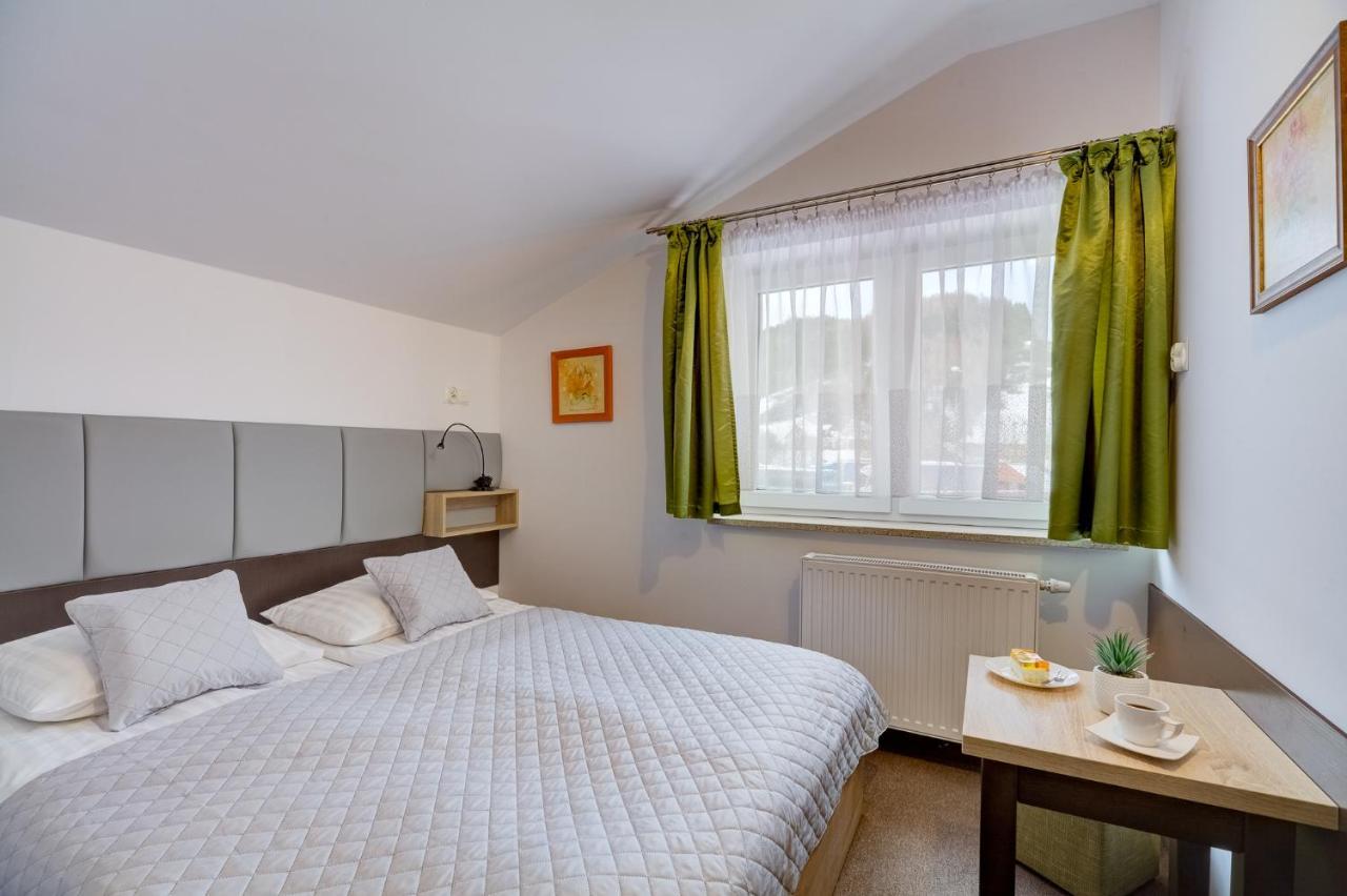 Apartamenty Krynica-Zdroj Karolina ภายนอก รูปภาพ